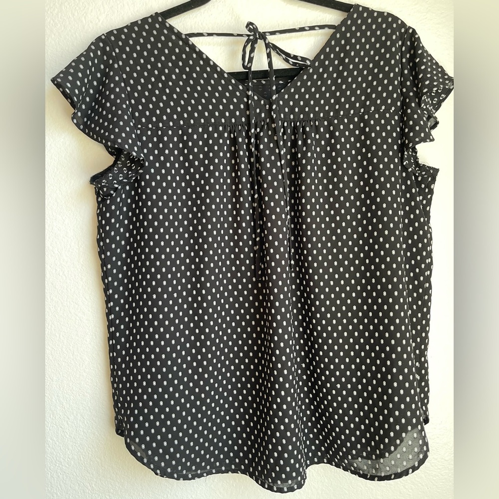 LOFT Black Polka Dot Flutter Sleeve Blouse - Picture 1 of 9